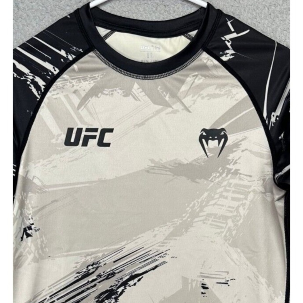 UFC Shirt Womens Large‎ Venom Grey Colorblock Fighting Combat Workout Activewear
